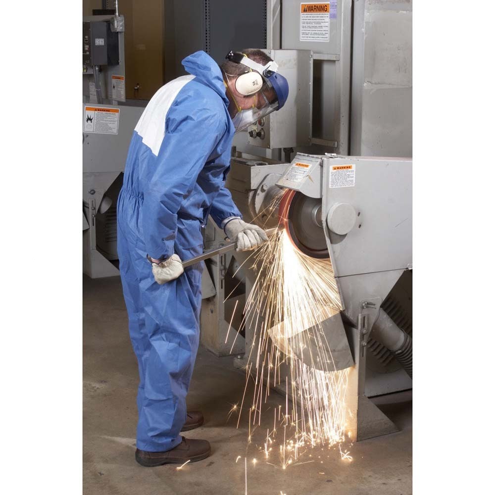 3M 4530-BLK-4XL Disposable Protective Coverall , Hooded, Secondary Flame Spread-Resistant, SMS, Blue (7000109039) (25 Pack) - 4