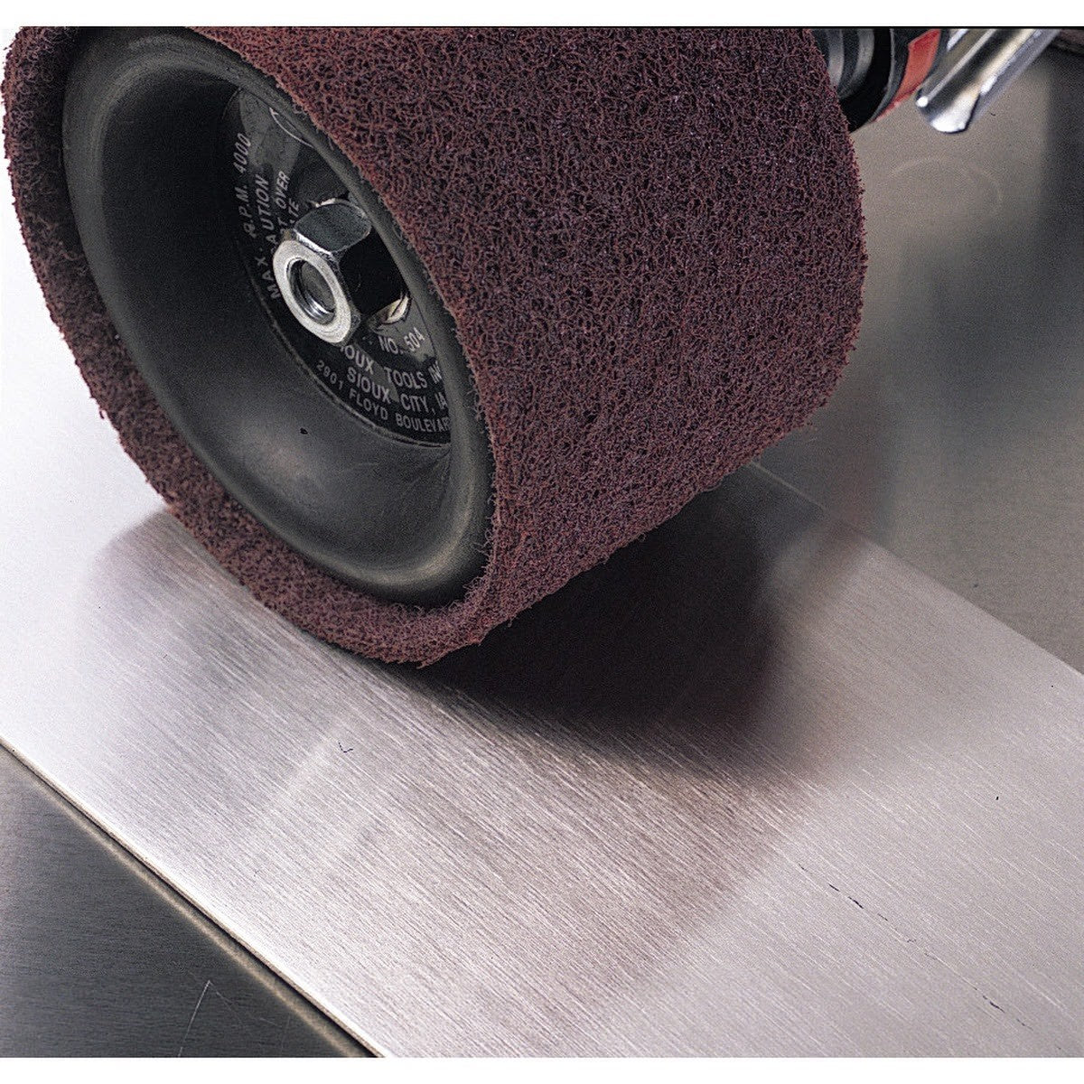 3M SC-BS Scotch-Brite Surface Conditioning Scrim Backed Belt, A/O Medium, 3/8 in x 18 in (7010329421) (20 Pack) - 3