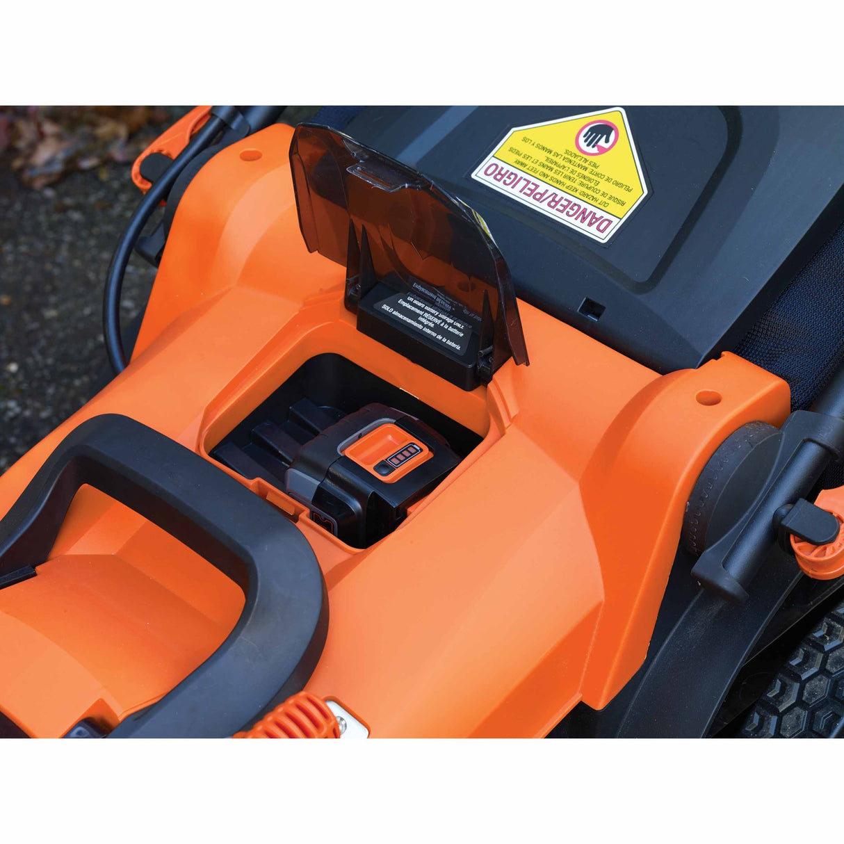 Black & Decker CM2040 40V 20 IN LITHIUM MOWER - 8