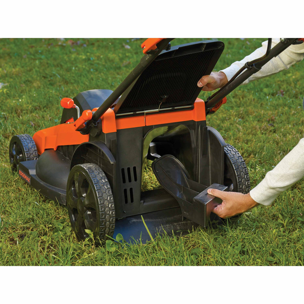Black & Decker CM2040 40V 20 IN LITHIUM MOWER - 11