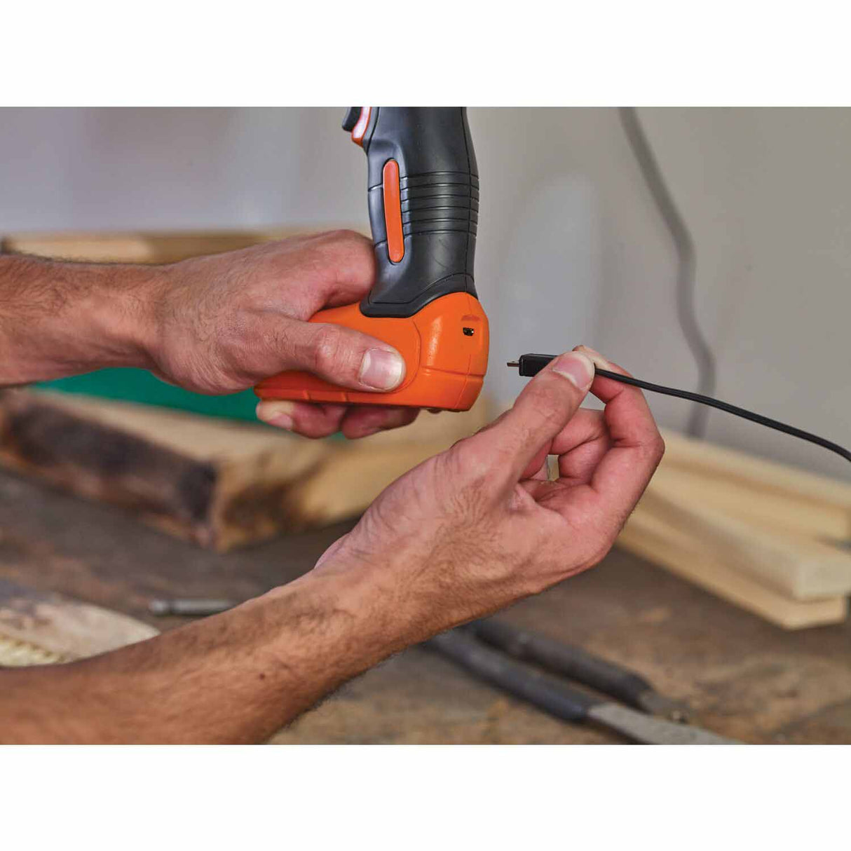 Black & Decker BDCD8C 8-Volt Lithium Ion (Li-ion) 3/8-in Cordless Drill with Battery - 9