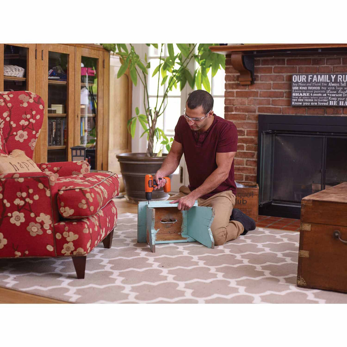 Black & Decker BDCD8C 8-Volt Lithium Ion (Li-ion) 3/8-in Cordless Drill with Battery - 11