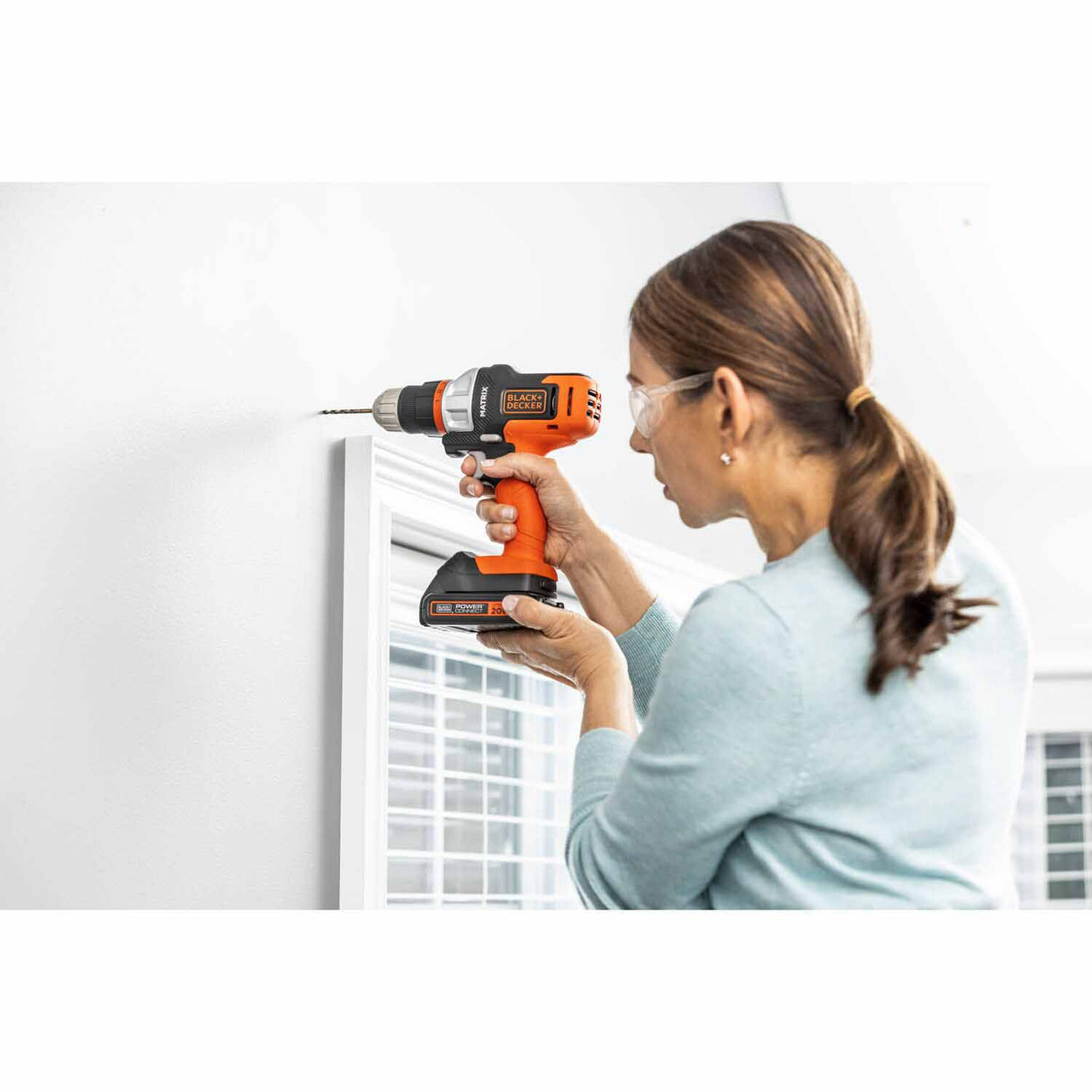 Black & Decker BDCDMT120C 20V MAX Lithium MATRIX Cordless Drill (BDCDMT120C) - 7