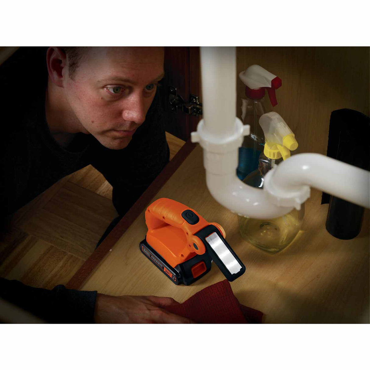 Black & Decker BDCF20 20V MAX Lithium Flashlight - Battery and Charger Not Included - 5