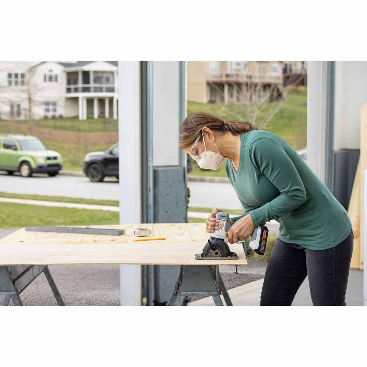 Black & Decker BDCMTTS Matrix Trim Saw Attachment (BDCMTTS) - 17