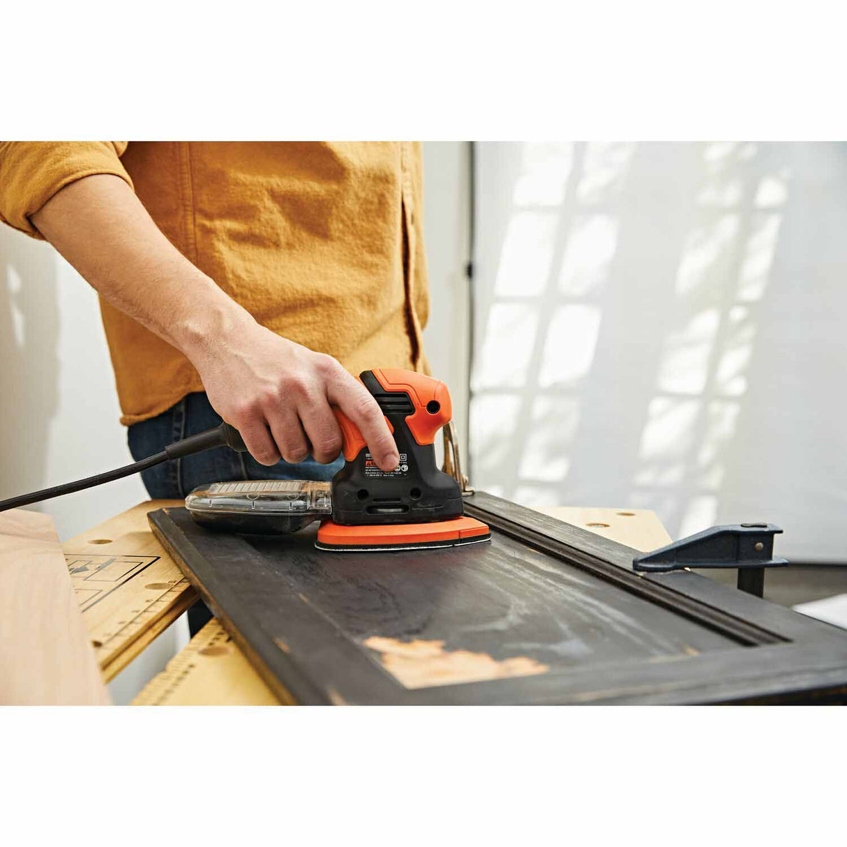 Black & Decker BDEMS200C 1.2A Mouse Sander - 7