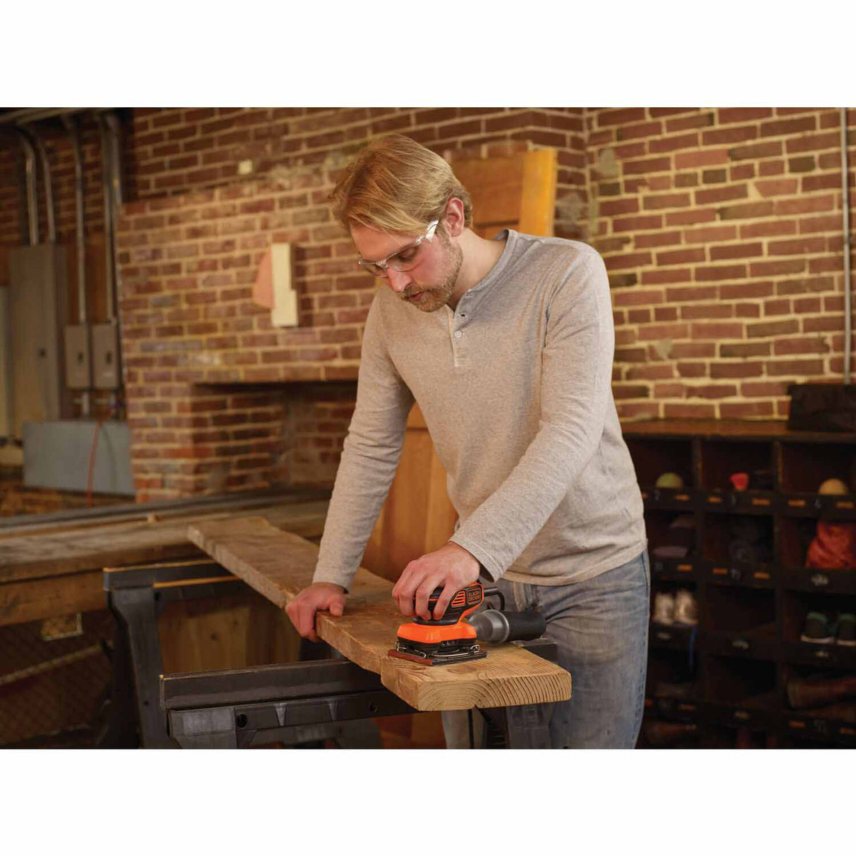 Black & Decker BDEQS300 1/4 Sheet Orbital Sander with Paddle Switch Actuation - 10