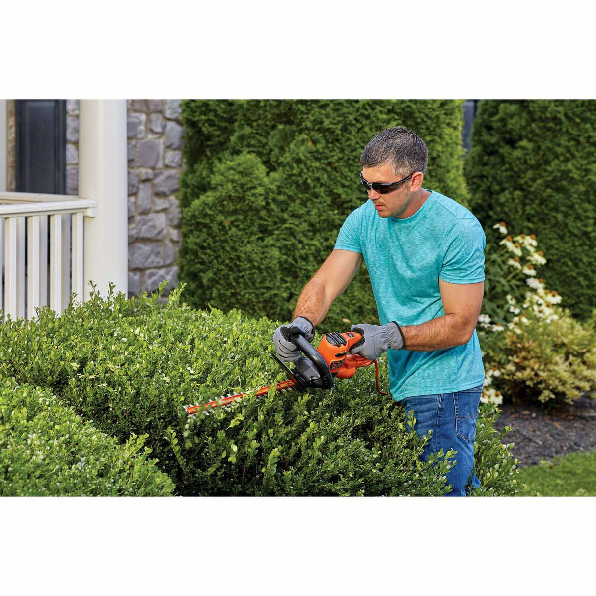 Black & Decker BEHT100 16 in. Electric Hedge Trimmer - 5