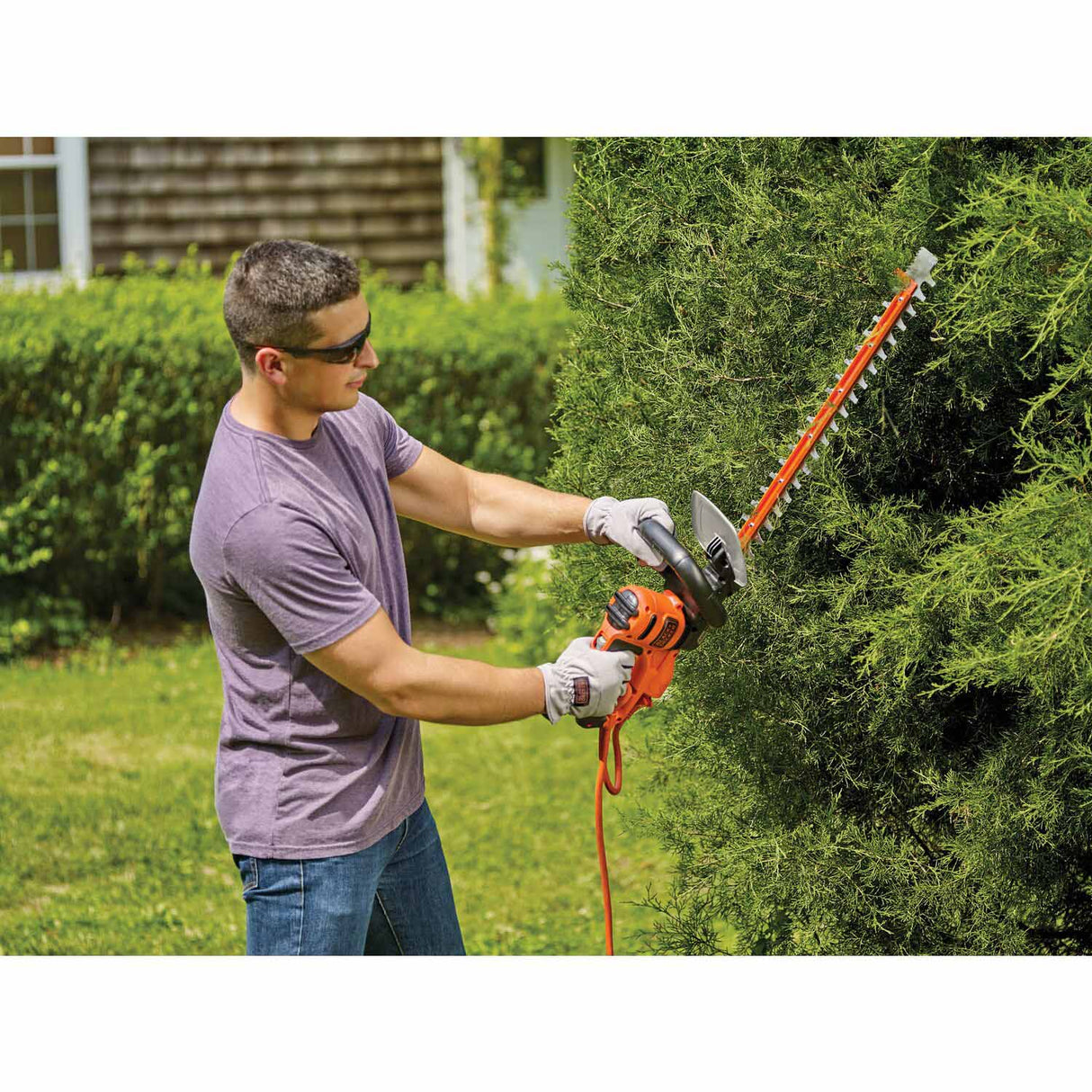 Black & Decker BEHTS400 22 in. SAWBLADE™ Electric Hedge Trimmer - 9