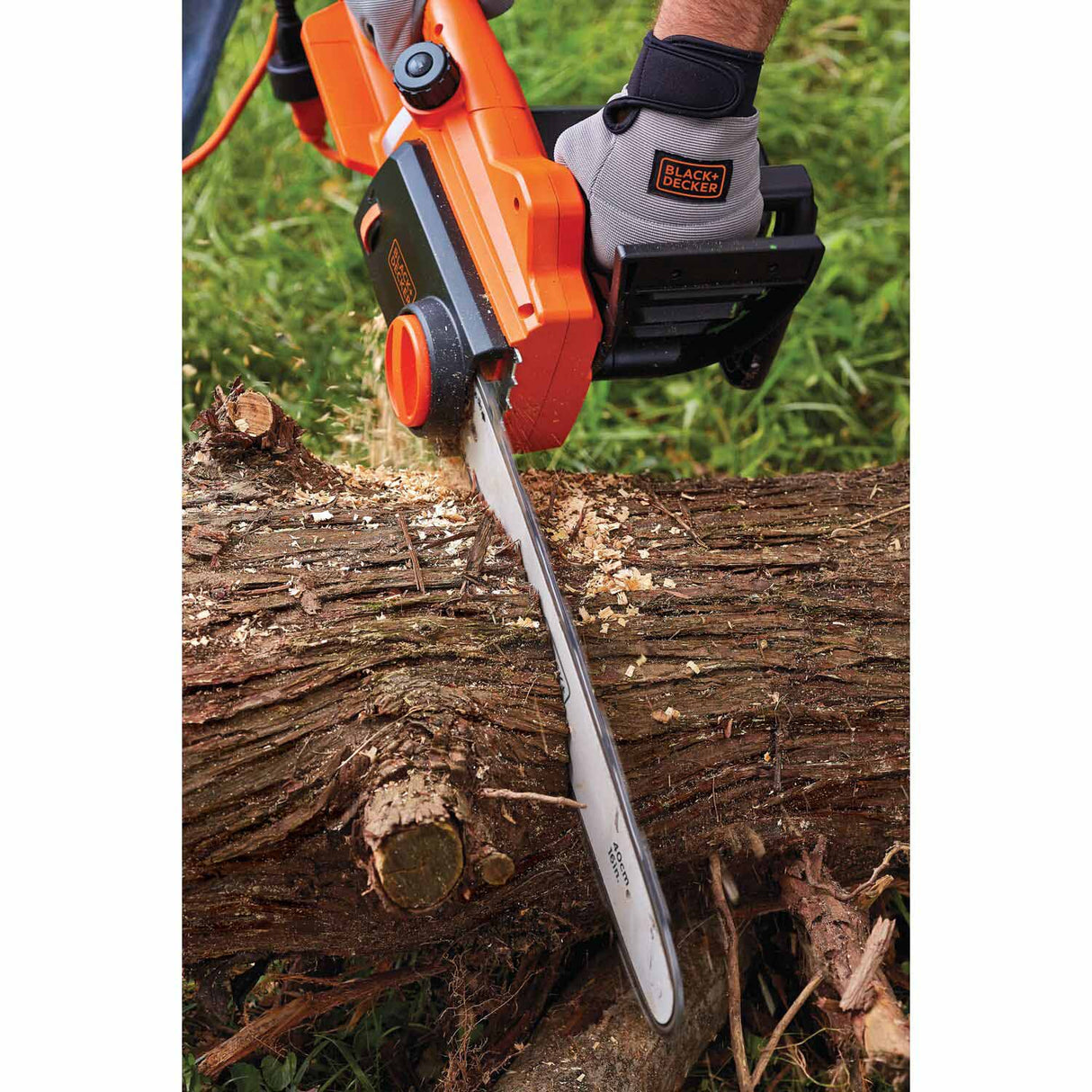Black & Decker CS1216 12 Amp 16 in. Chainsaw (CS1216) - 5