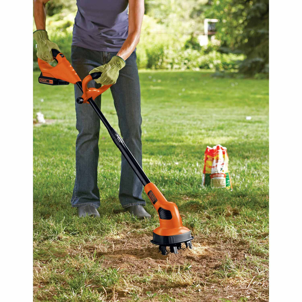 Black & Decker LGC120B 20V MAX* Lithium Garden Cultivator Bare Tool (LGC120B) - 3