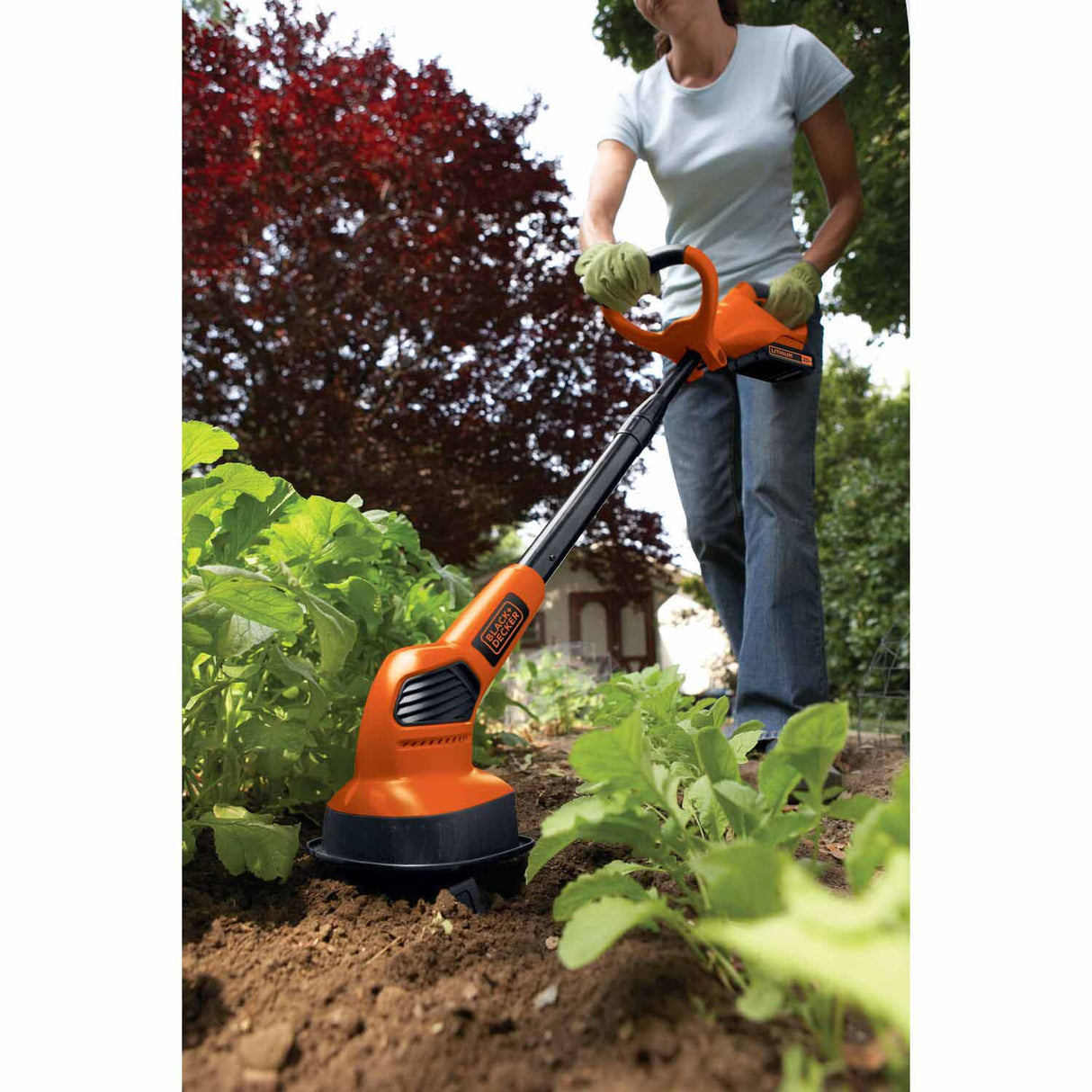 Black & Decker LGC120 20V MAX* Lithium Garden Cultivator (LGC120) - 8