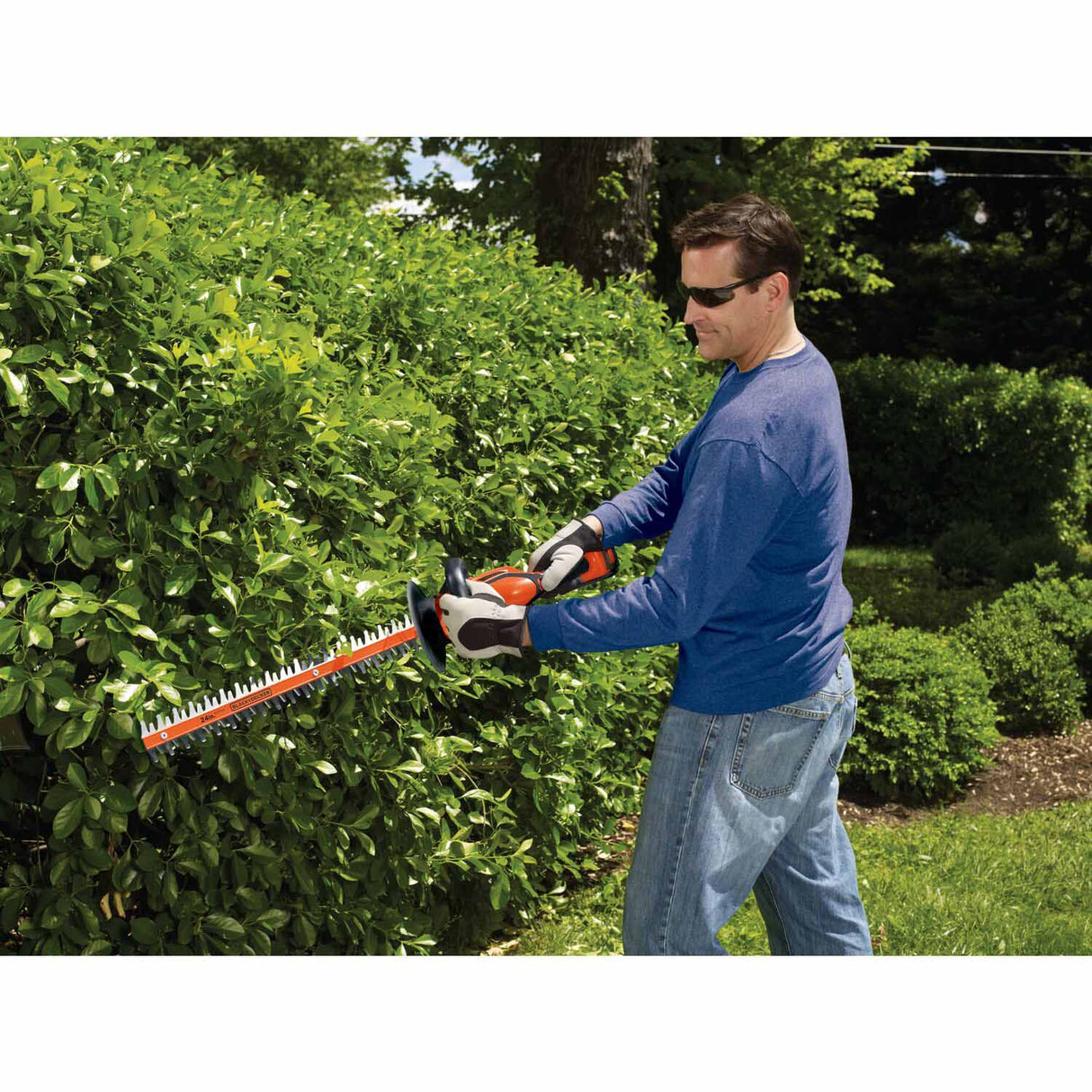 Black & Decker LHT2436B 40V MAX* Lithium 24 in. Hedge Trimmer Bare Tool (LHT2436B) - 4
