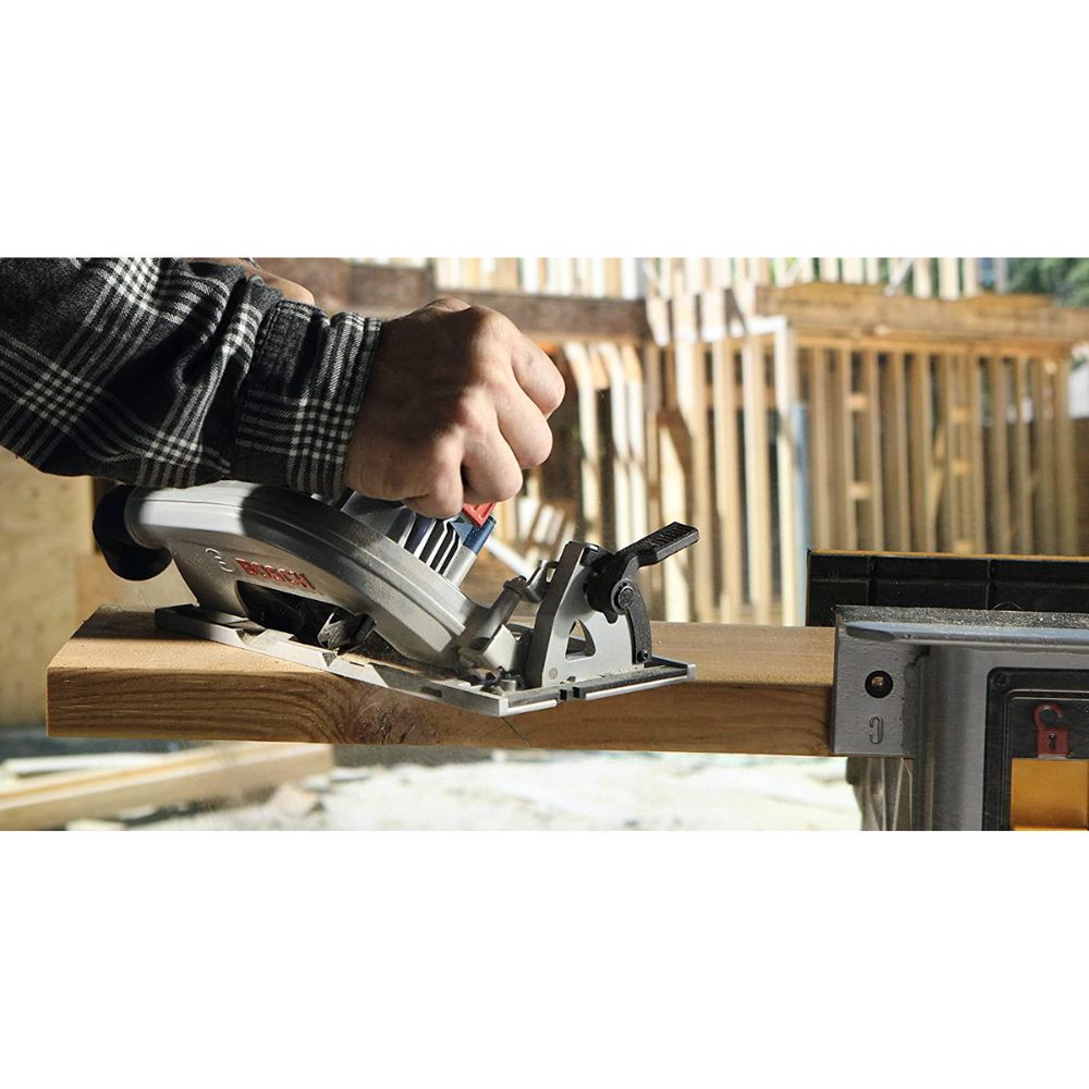 Bosch GKS18V-22B25 18V Brushless Blade-Right 6-1/2" Circular Saw Kit with (2) CORE18V 4.0 Ah Compact Batteries - 12