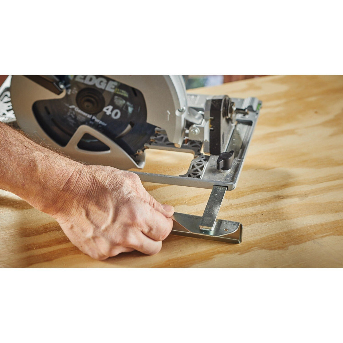 Bosch GKSRPG Circular Saw Rip Fence for GKS18V-25C and GKS18V-25GC Blade Right Circular Saws - 4