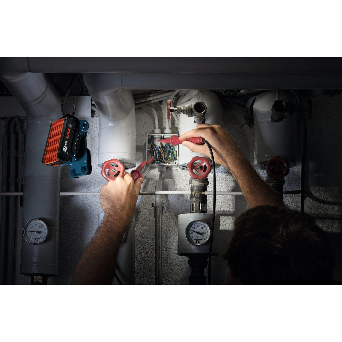 Bosch GLI18V-420B 18V LED Cordless Worklight Bare Tool with Adjustable Spot Flood Beam 420 Lumens - 4