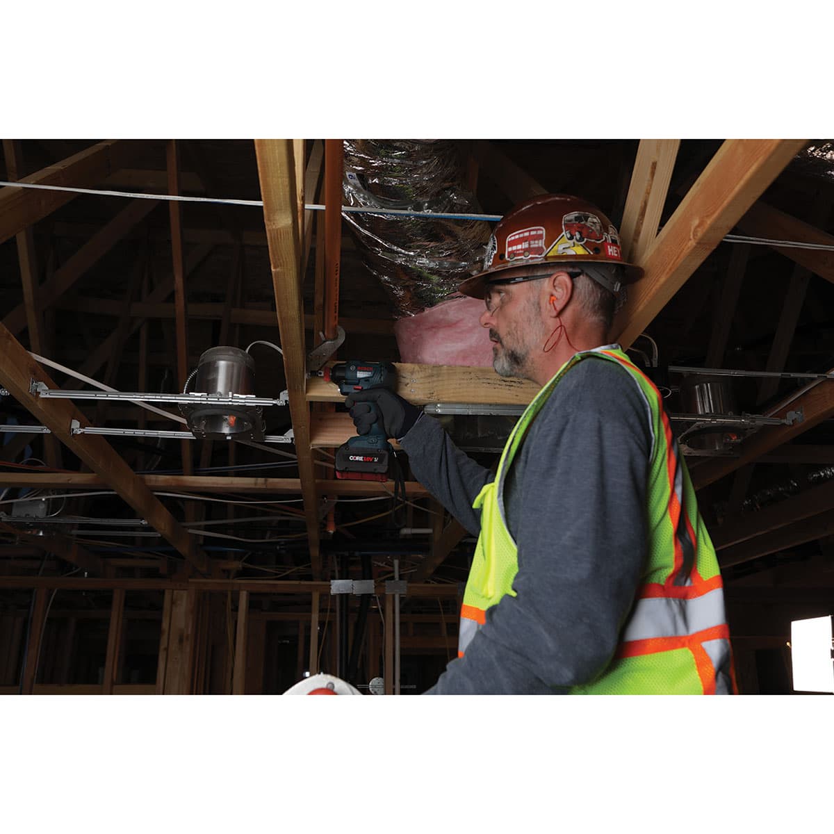 Bosch GXL18V-233B25 18V Cordless Drilling and Driving Pro Two-Tool Combo Kit - 4