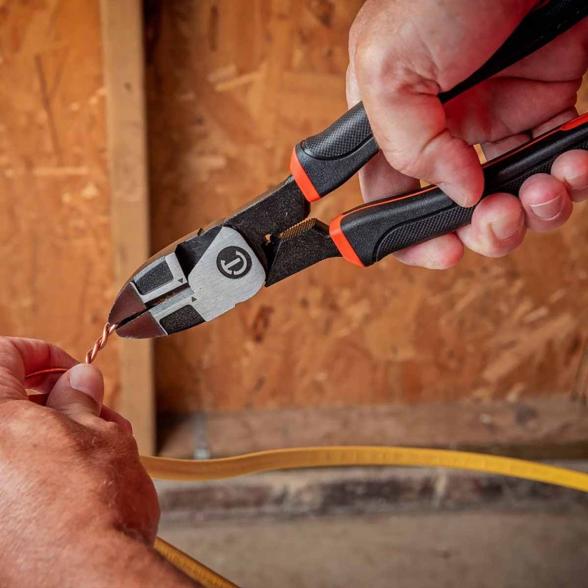 Crescent Z20509CG 9-1/2" Z2 Dual Material Lineman's Pliers - 11