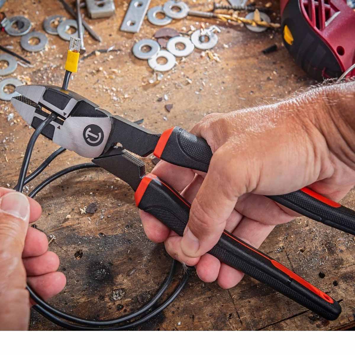 Crescent Z20509CG 9-1/2" Z2 Dual Material Lineman's Pliers - 14