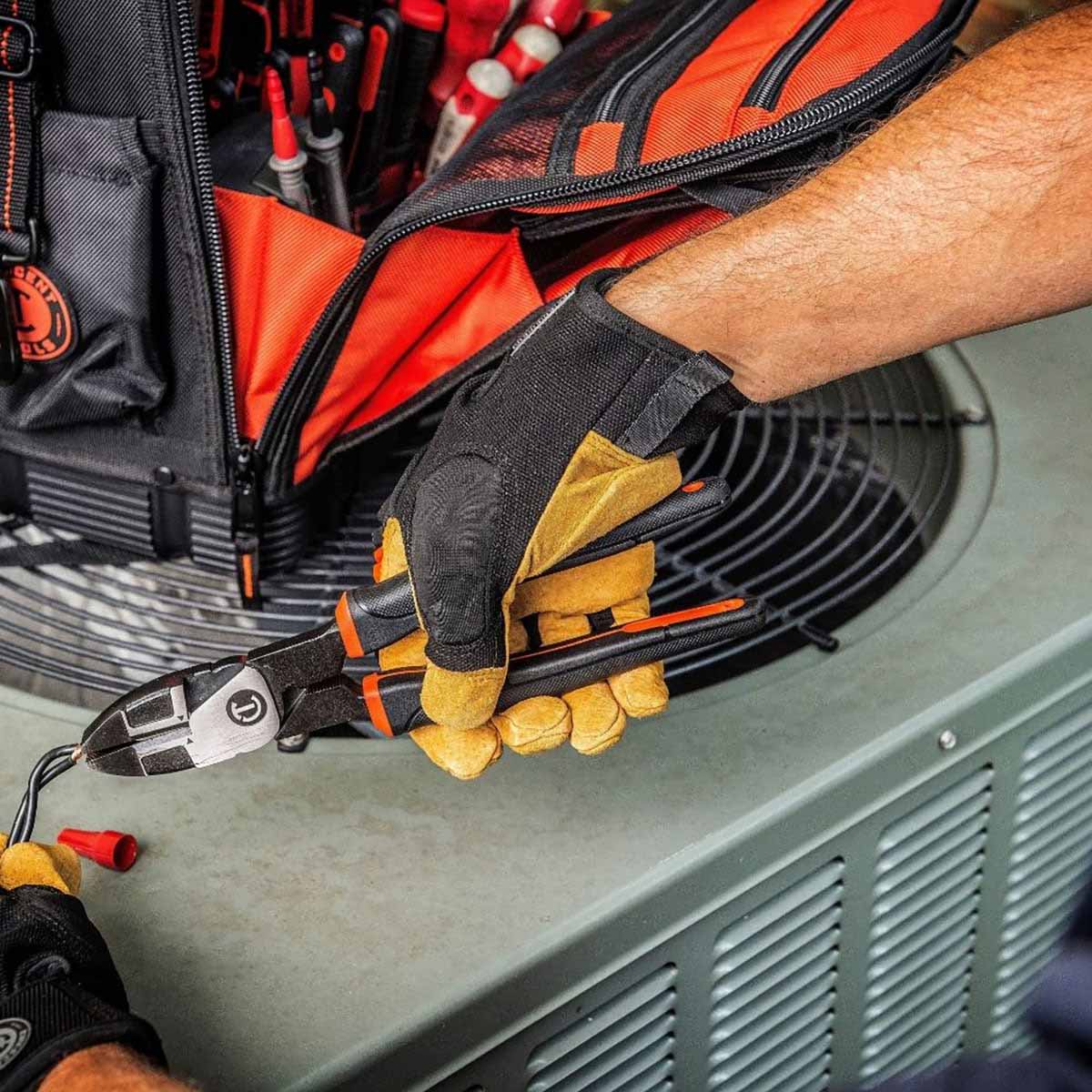 Crescent Z20509CG 9-1/2" Z2 Dual Material Lineman's Pliers - 16