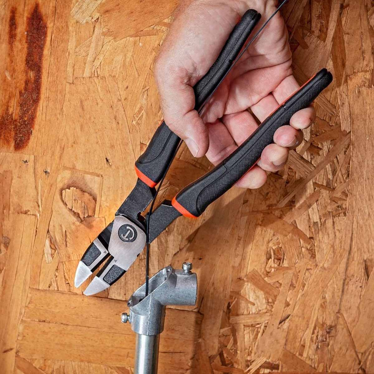 Crescent Z20509CG 9-1/2" Z2 Dual Material Lineman's Pliers - 8