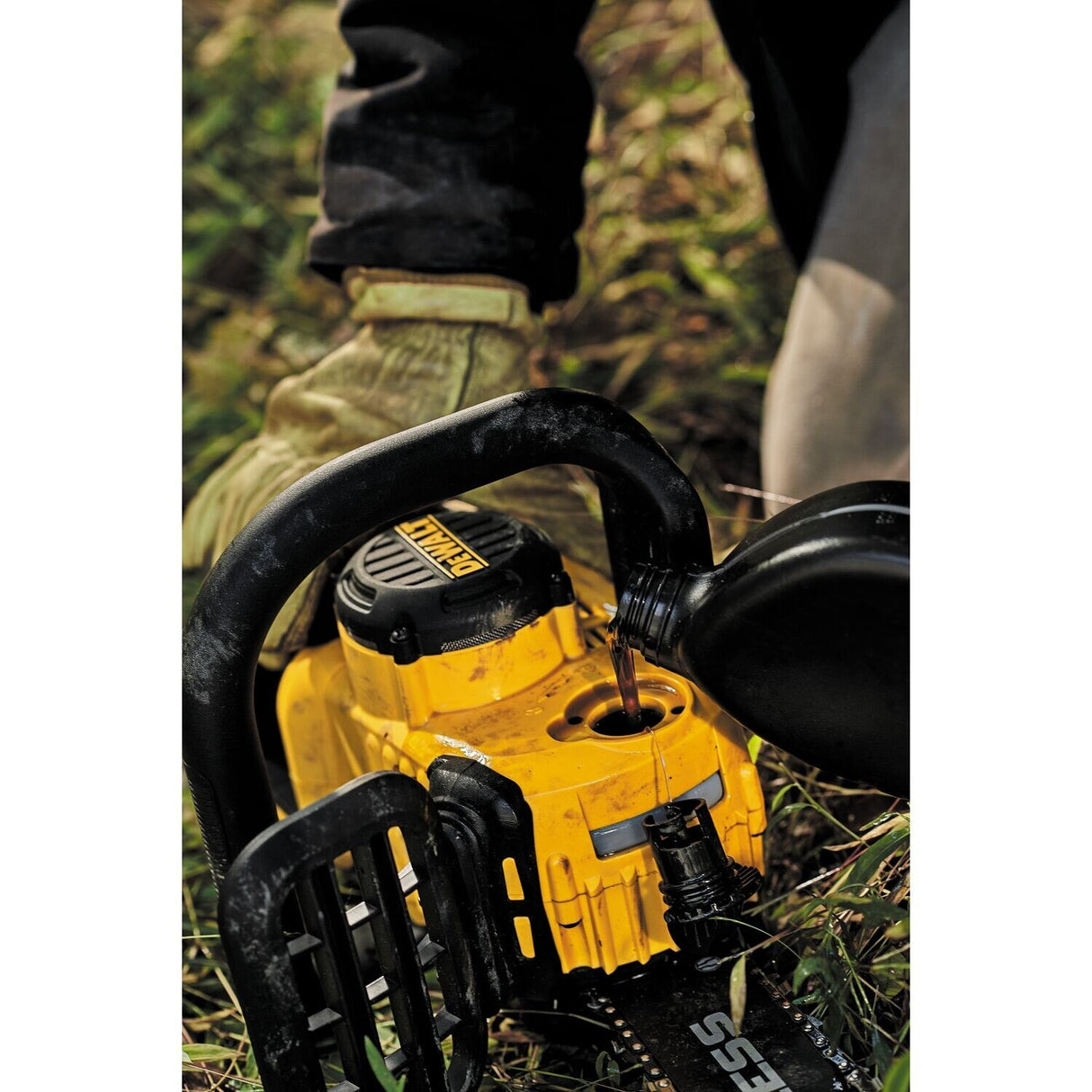 DeWalt DCCS670B 60 V MAX* Brushless Chainsaw (Bare) - 6