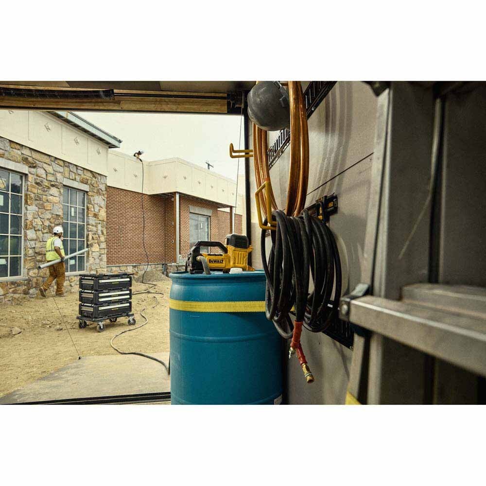 DeWalt DCE050P1 DEWALT 20V MAX Transfer Pump Kit - 8