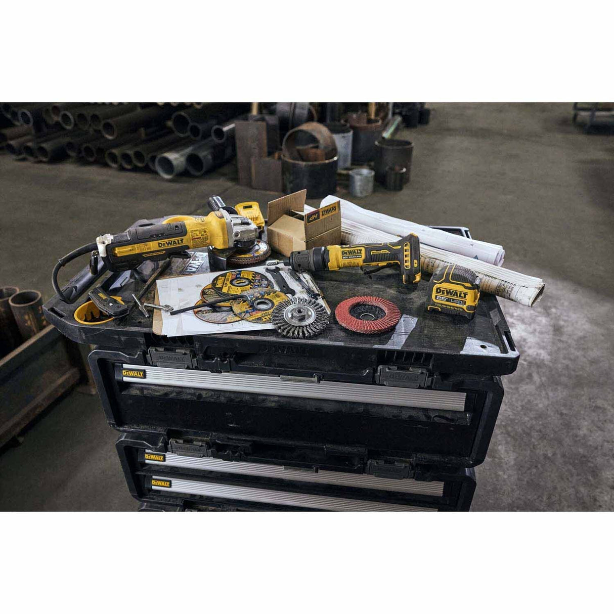 DeWalt DCG420B 20V MAX* ATOMIC Die Grinder (Tool Only) - 20