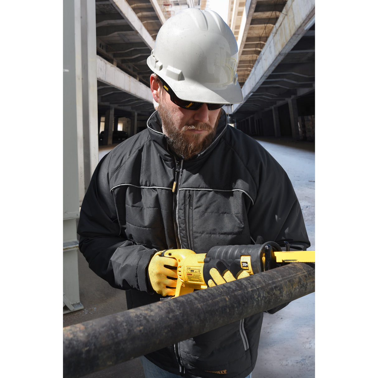 DeWalt DCHJ075B Black Quilted Heated Jacket (Bare) - 4