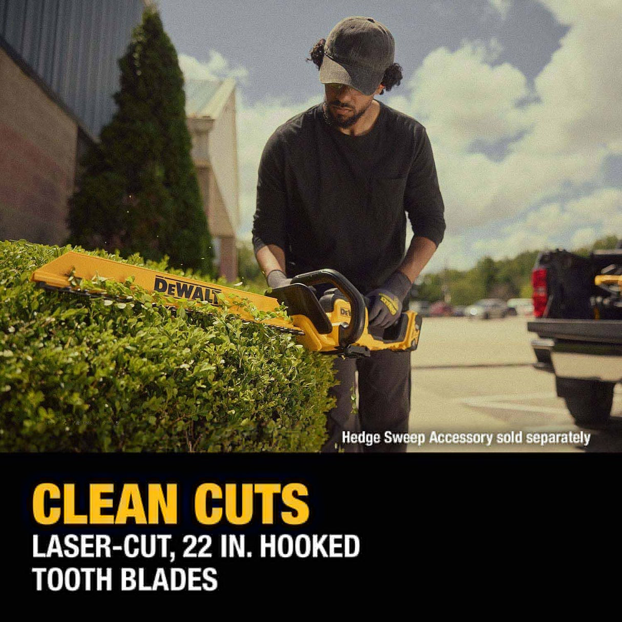 DeWalt DCHT821P1 DEWALT 20V MAX 22" Hedge Trimmer Kit - 10