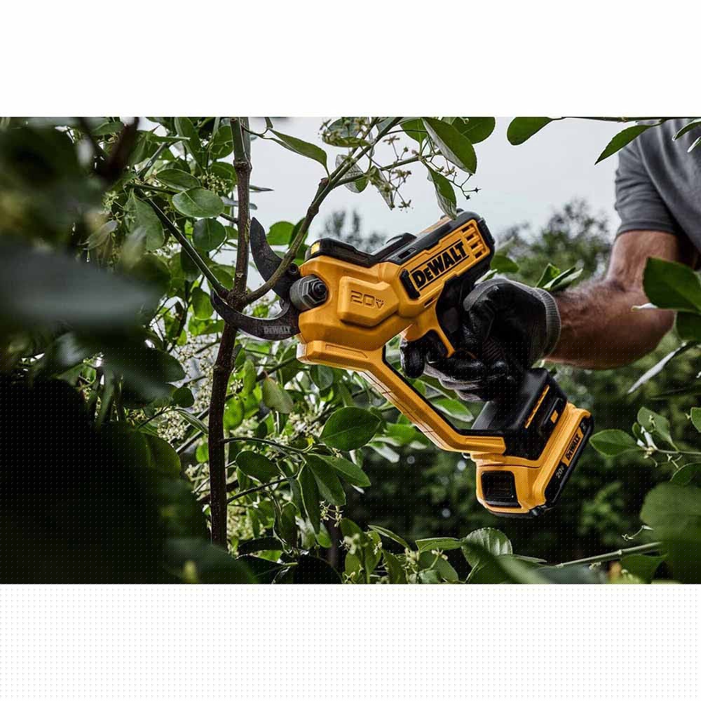 DeWalt DCPR320B 20V MAX* 1-1/2 in. Cordless Pruner (Tool Only) - 8