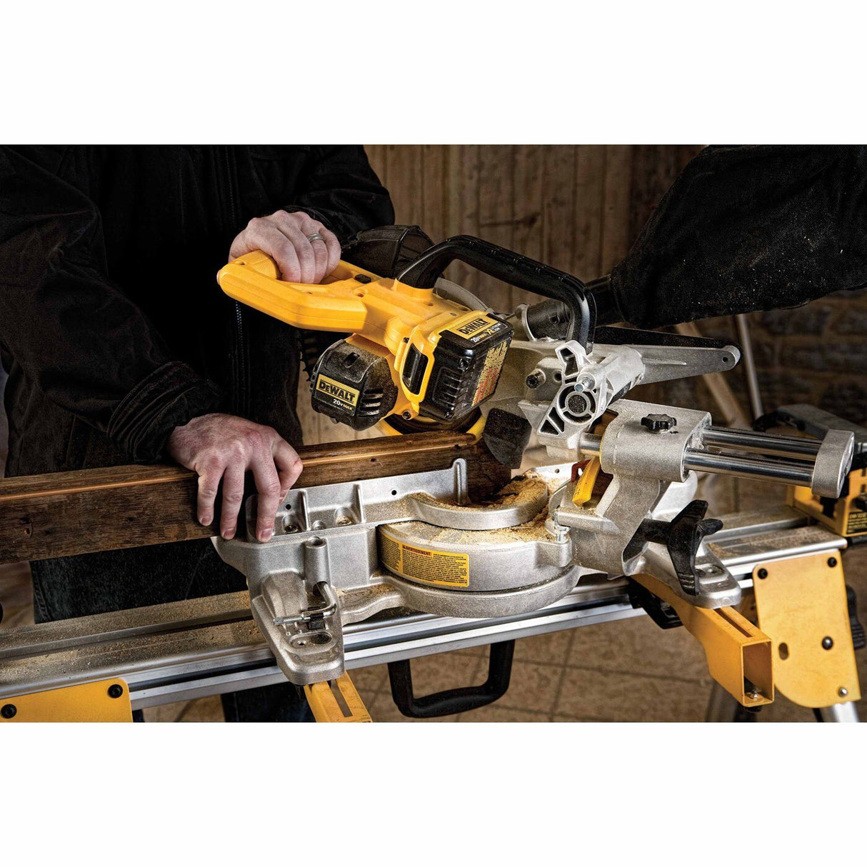 DeWalt DCS361M1 20V MAX 7-1/4" Cordless Sliding Miter Saw Kit - 7
