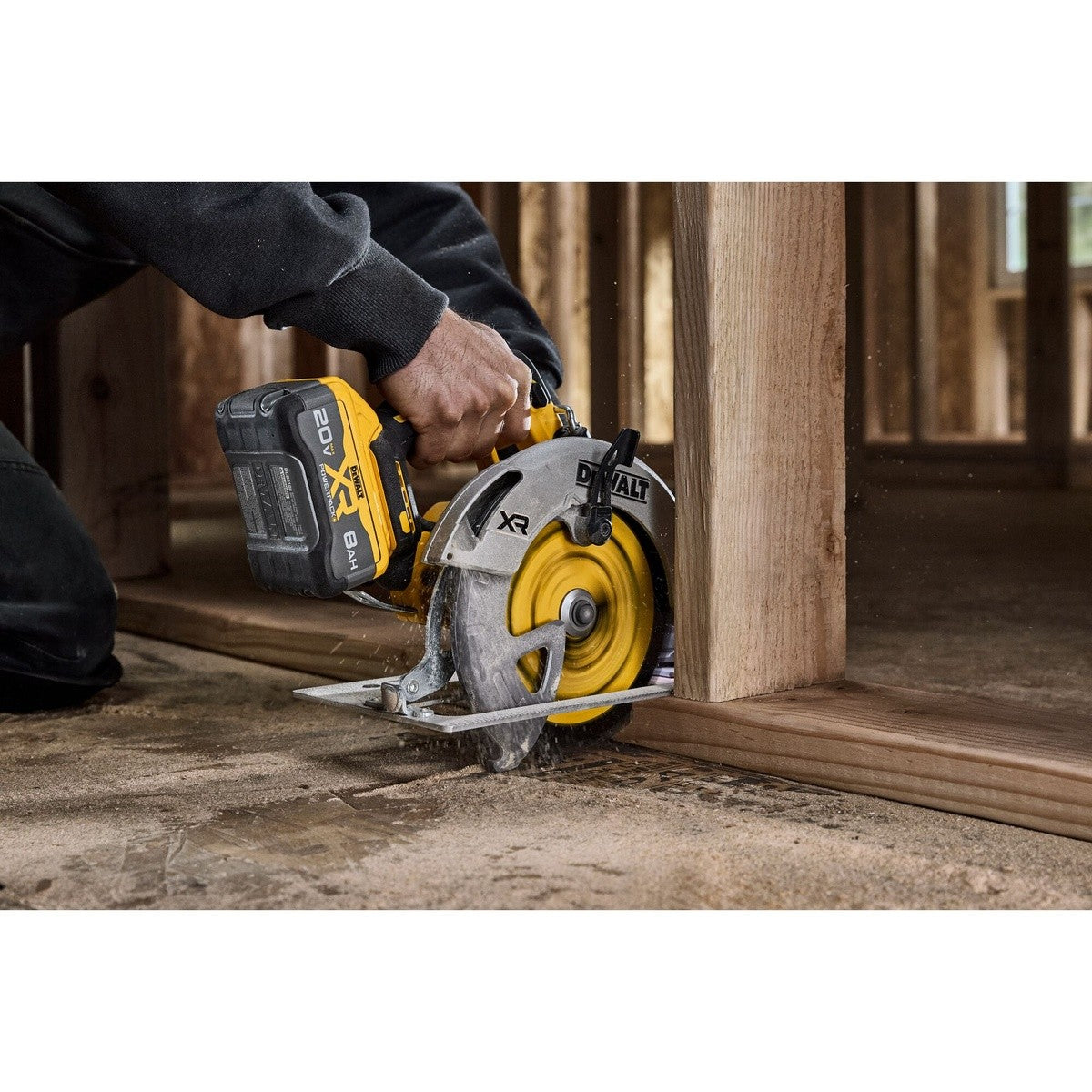 DeWalt DCS590WW1 20V Max* XR Brushless Cordless 7-1/4" Circular Saw Kit with XR POWERPACK - 9