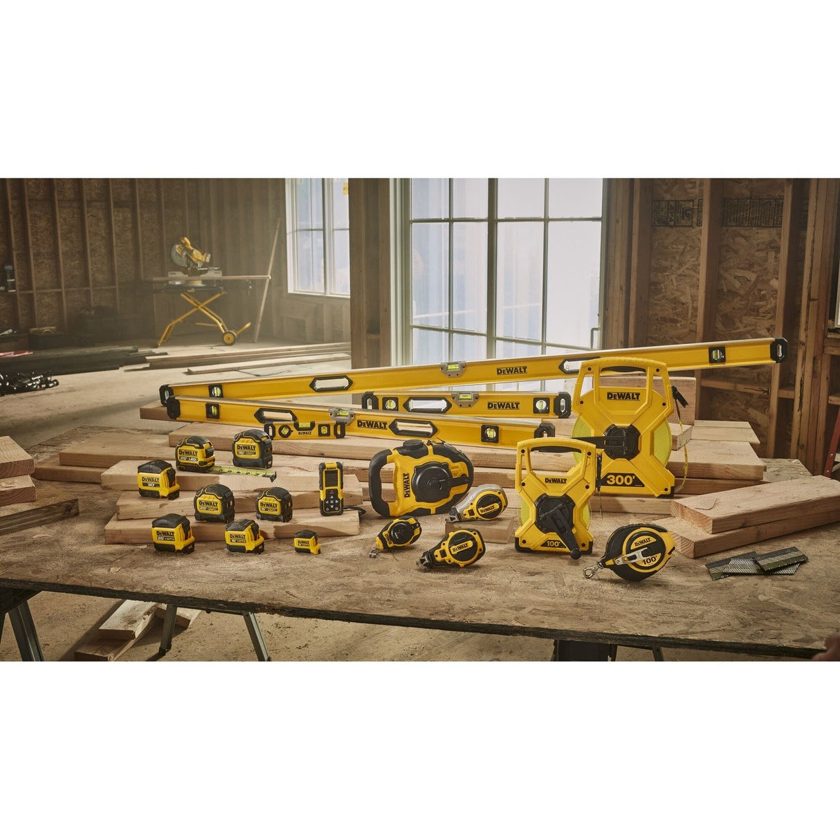 DeWalt DWHT77200 200' Alkaline Laser Distance Measurer - 5