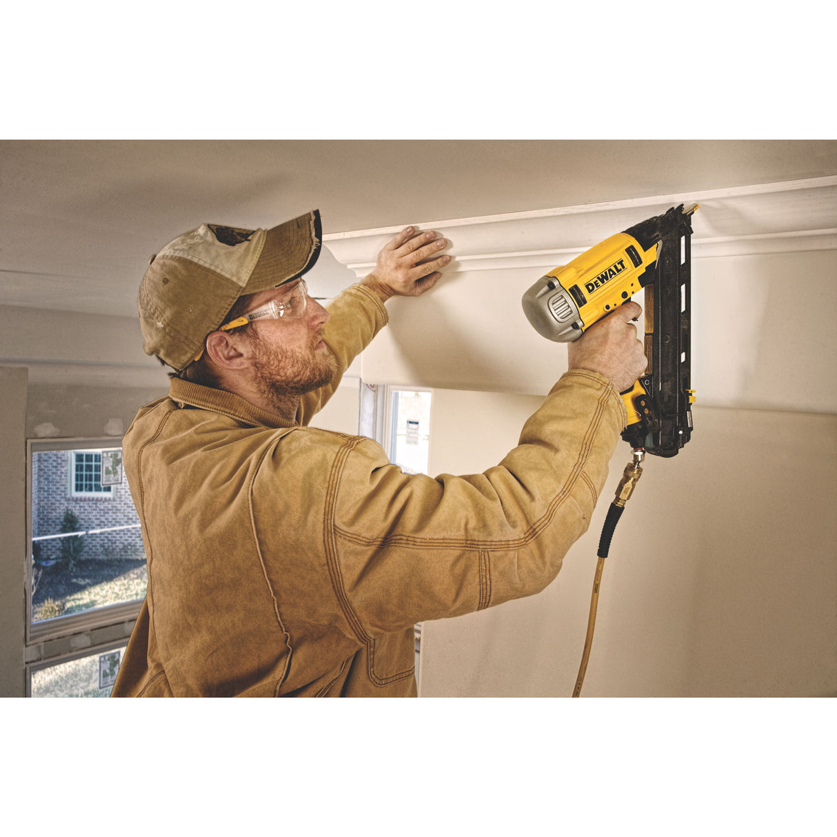 DeWalt DWFP72155 15 GA Precision Point DA Style Angle Finish Nailer - 3
