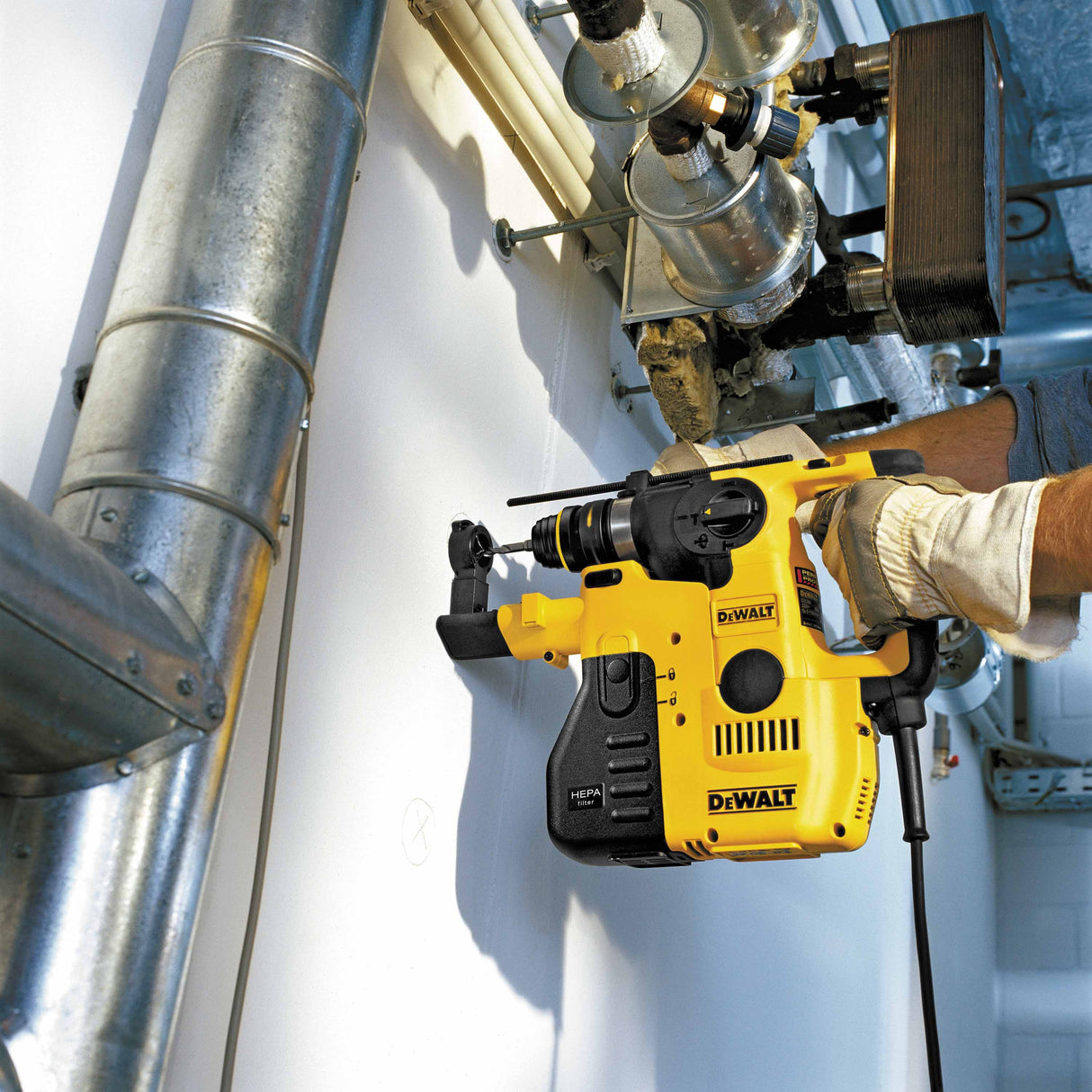 DeWalt D25300DH Dust Extraction for L-Shape SDS Hammer - 4