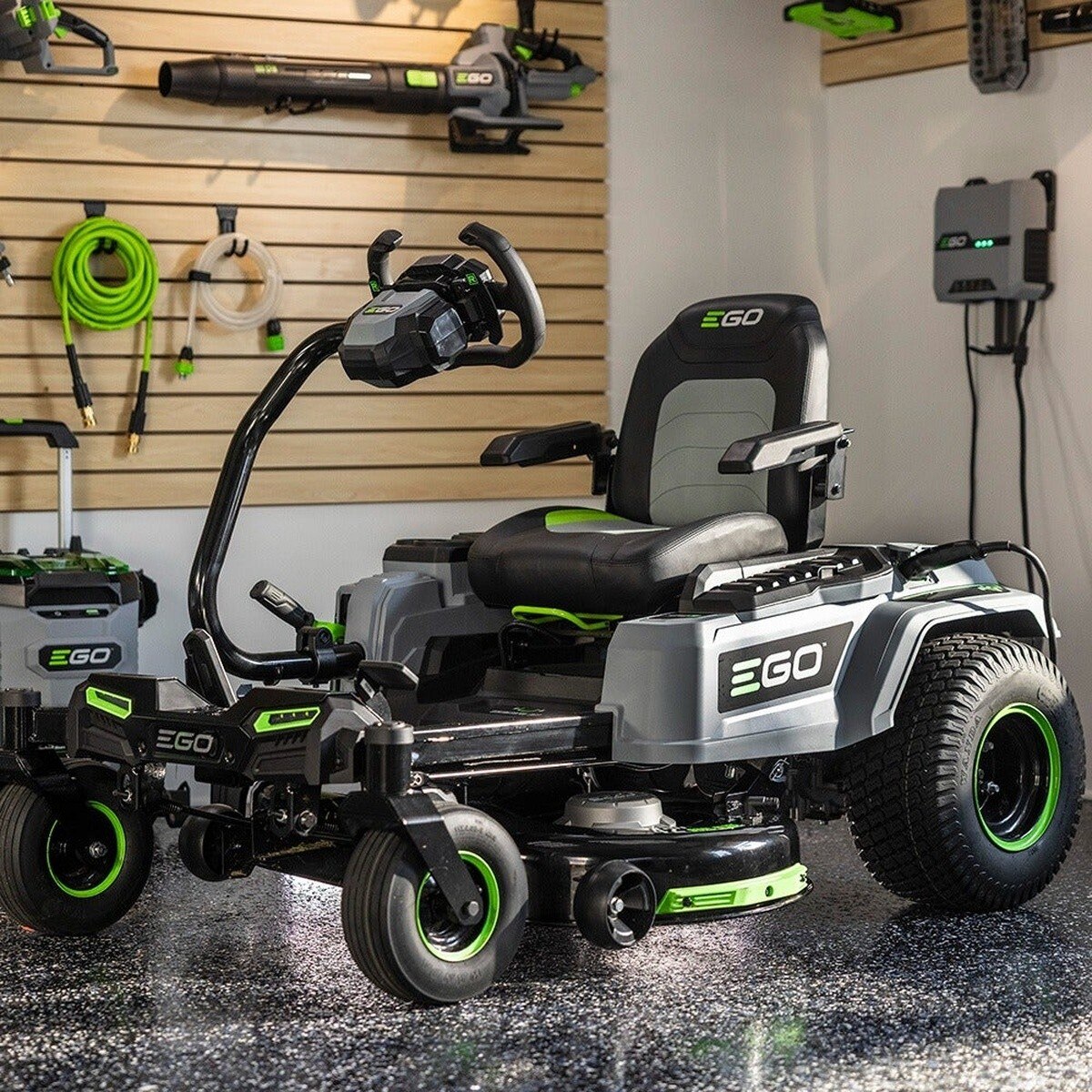 EGO ZT4215S 42 in. Z6 Zero Turn Riding Mower with e-STEER Technology Kit (6 Batteries) - 3