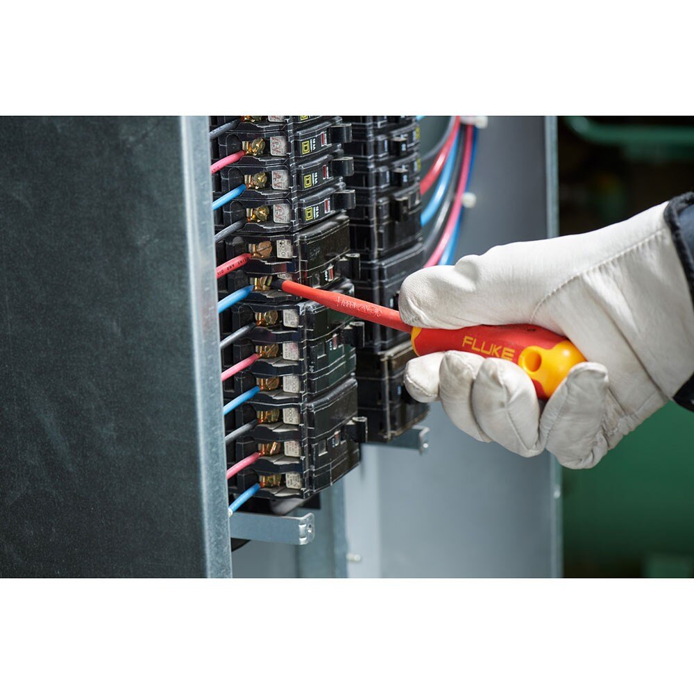 Fluke 5067298 ISLS8 Insulated Slotted Screwdriver, 1/4 x 5" 1000V - 4