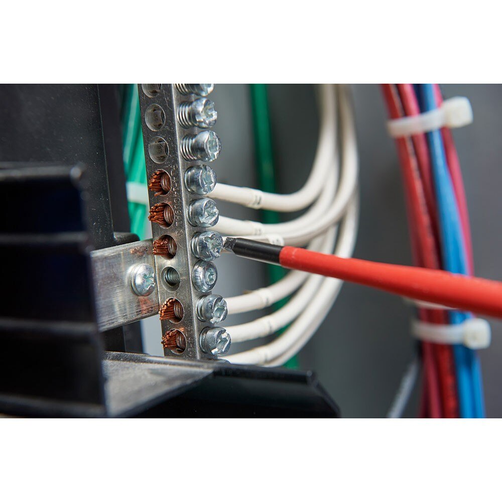 Fluke 5067338 ISQS2 Insulated Squared Screwdriver #2, 1000V - 3