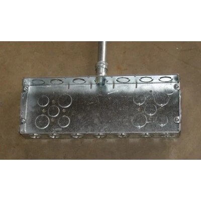 Garvin GB-2125 2-1/2 in. Deep 5-Gang Multi-Gang Box - 2