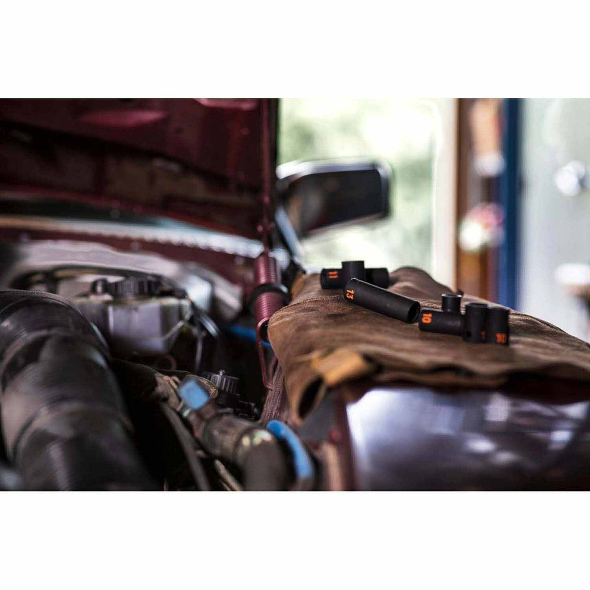 GearWrench 84925H 29 Piece 3/8" Drive 6 Point Metric Hi-Viz Standard & Deep Impact Socket Set - 9