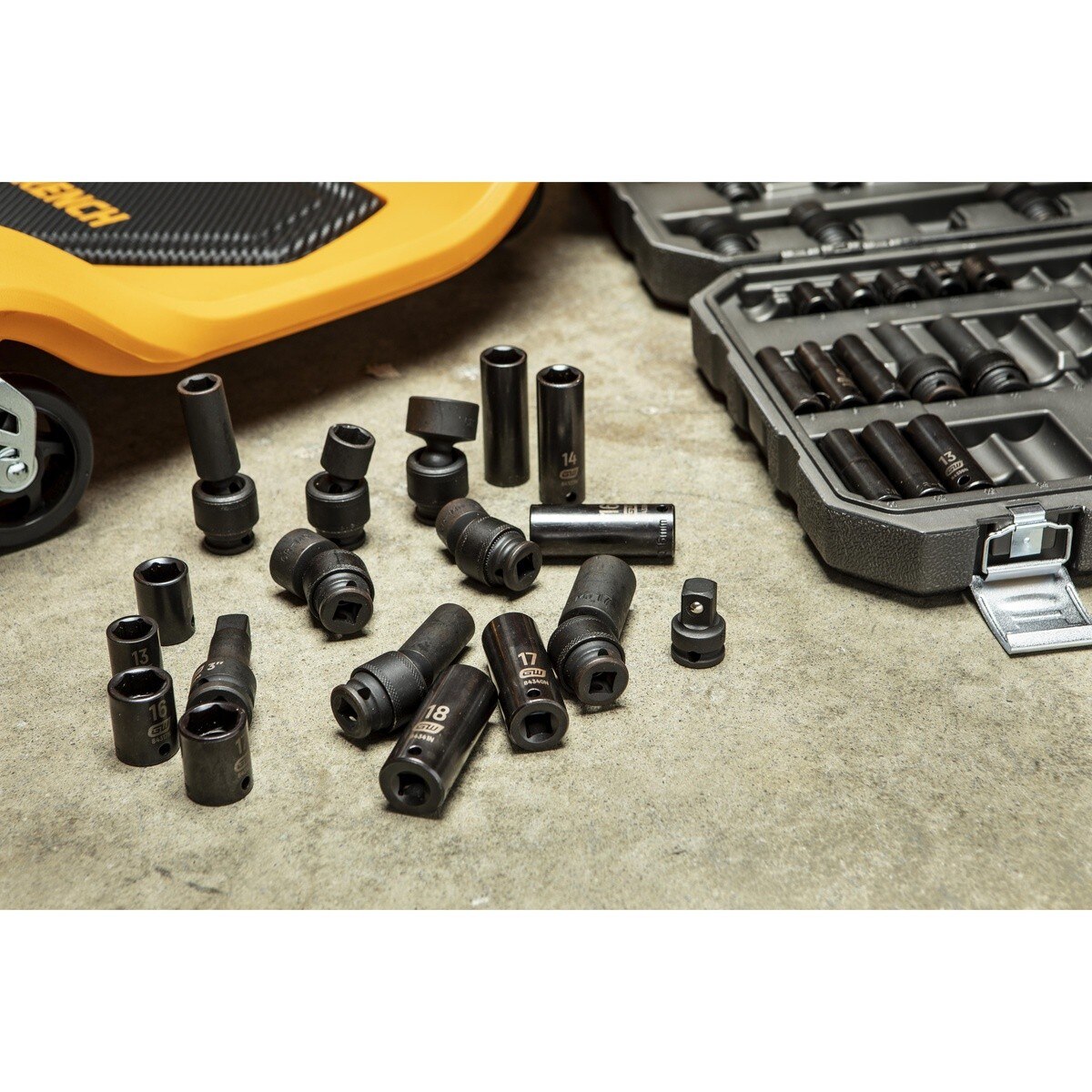 GearWrench 89092 3/8" Drive 6-Point Metric Standard and Deep Impact Socket Set (51 Piece) - 4