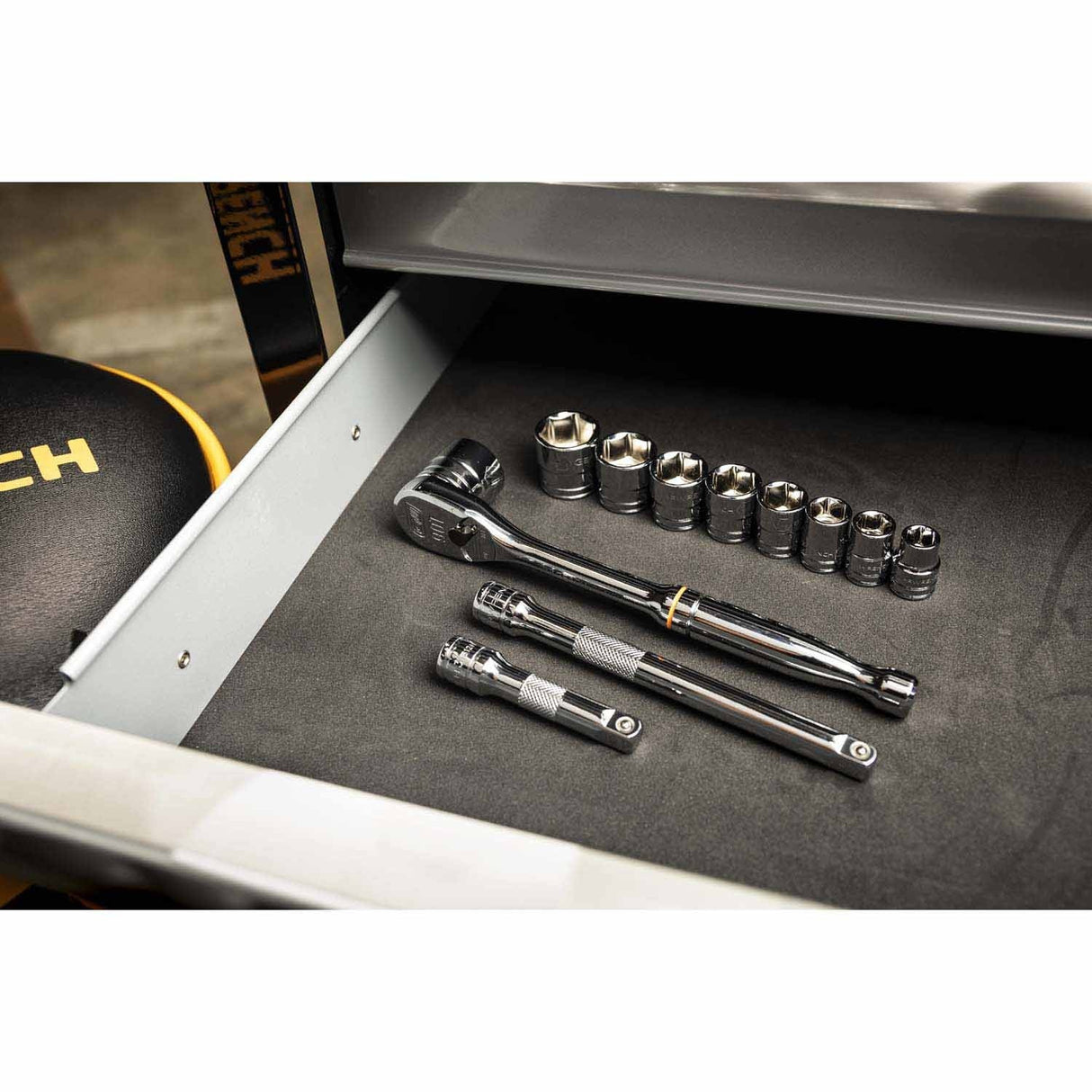 Gearwrench 80556 12 Pc. 3/8" Drive 6 Point Standard SAE Mechanics Tool Set - 8