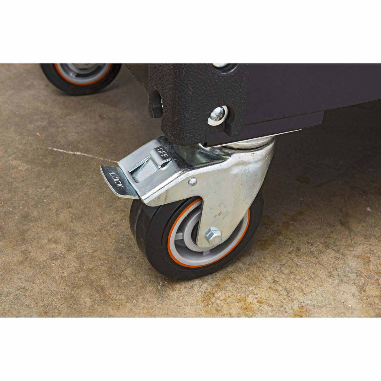 Gearwrench 83168 33" 4 Drawer Black & Orange Utility Cart - 7