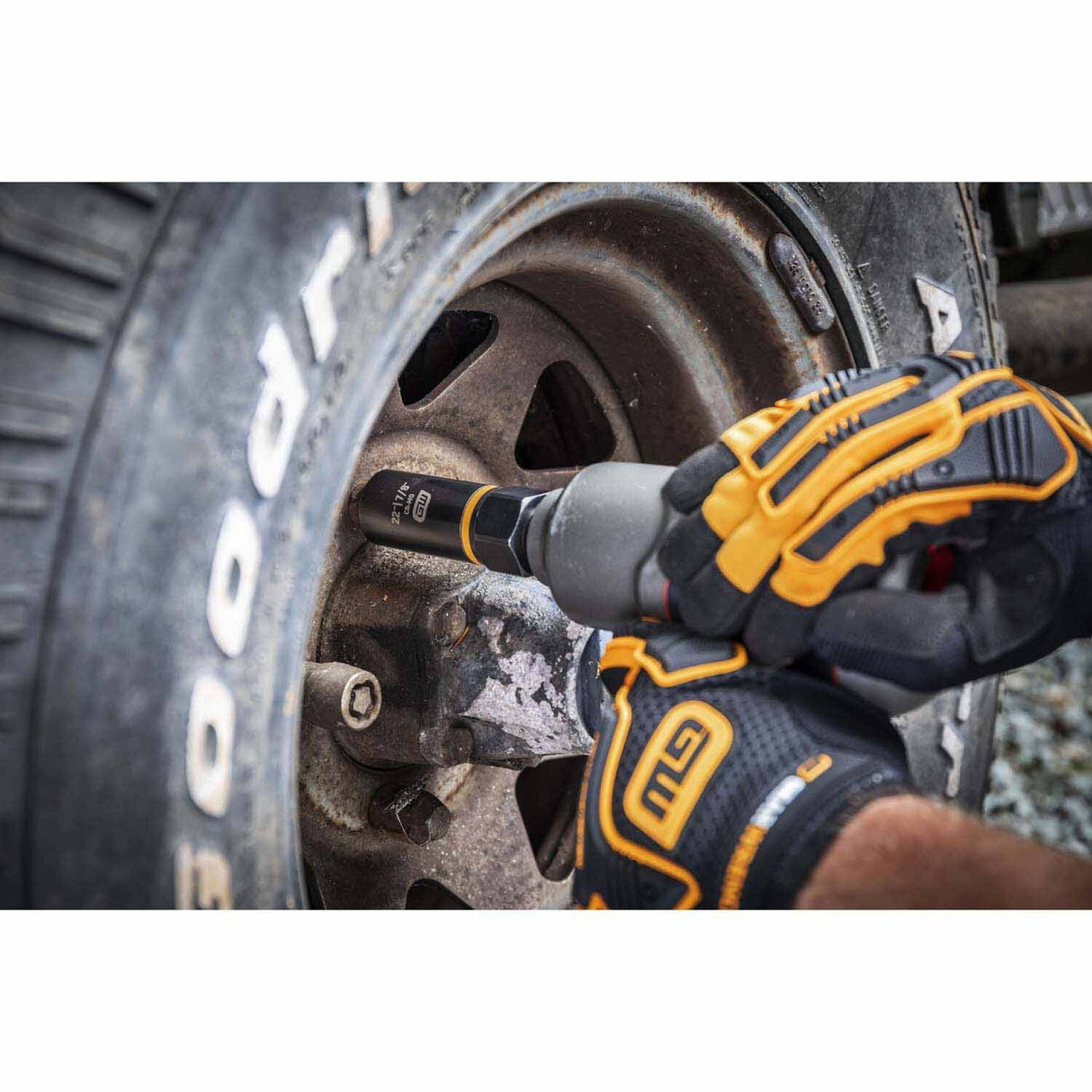 Gearwrench 86081 1/2" Drive Bolt Biter Impact Deep Extraction Socket (1 Pack) - 5