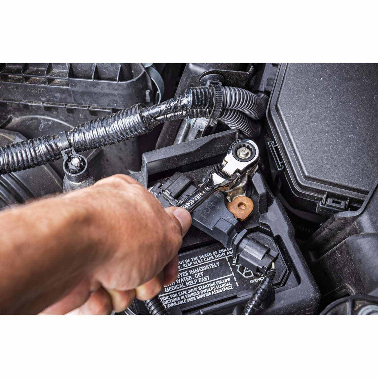 Gearwrench 86710 10mm 90-Tooth 12 Point Flex Head Ratcheting Combination Wrench - 4