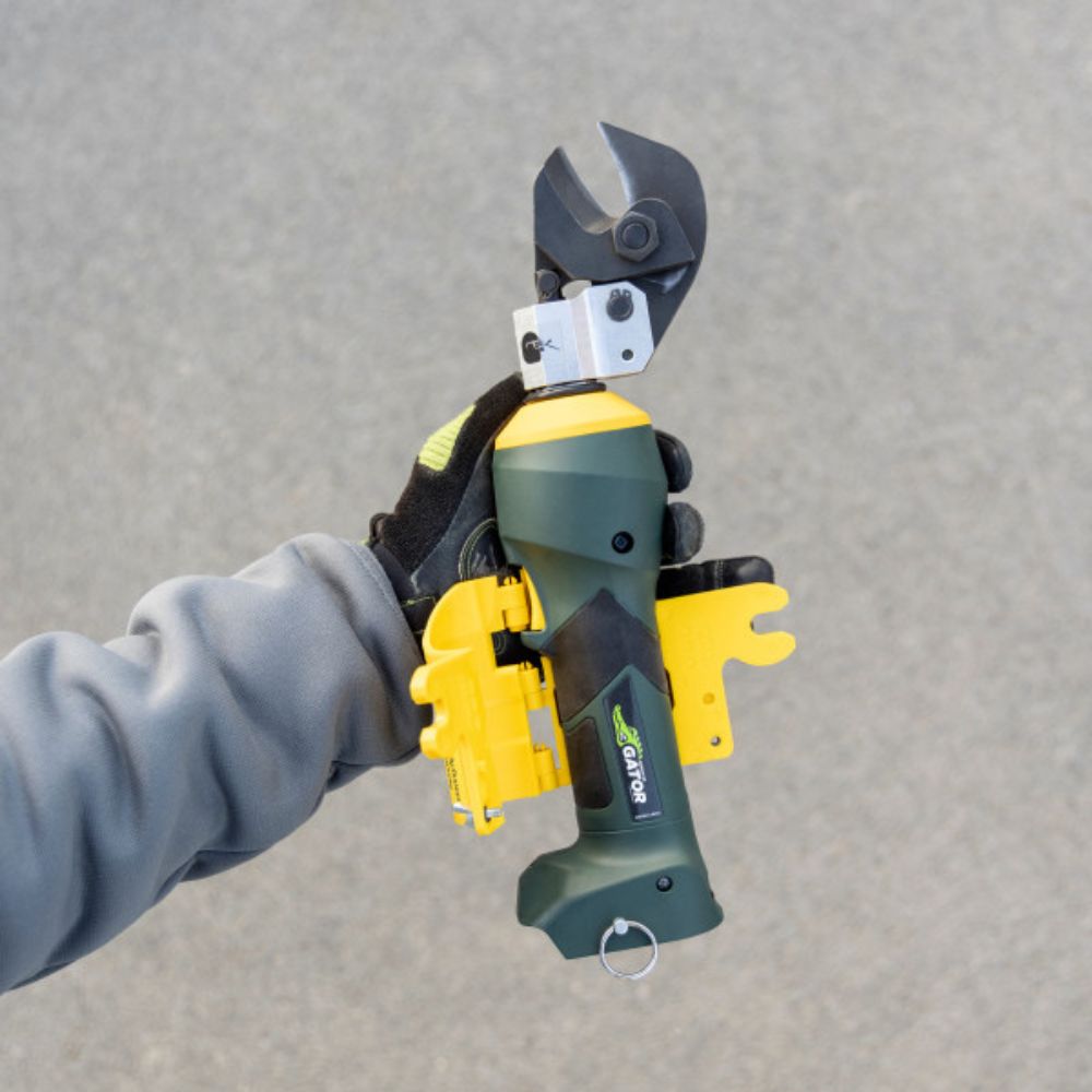 Greenlee ES20LXR22 20mm Gator Remote Wire Cutter, 230V Charger - 2