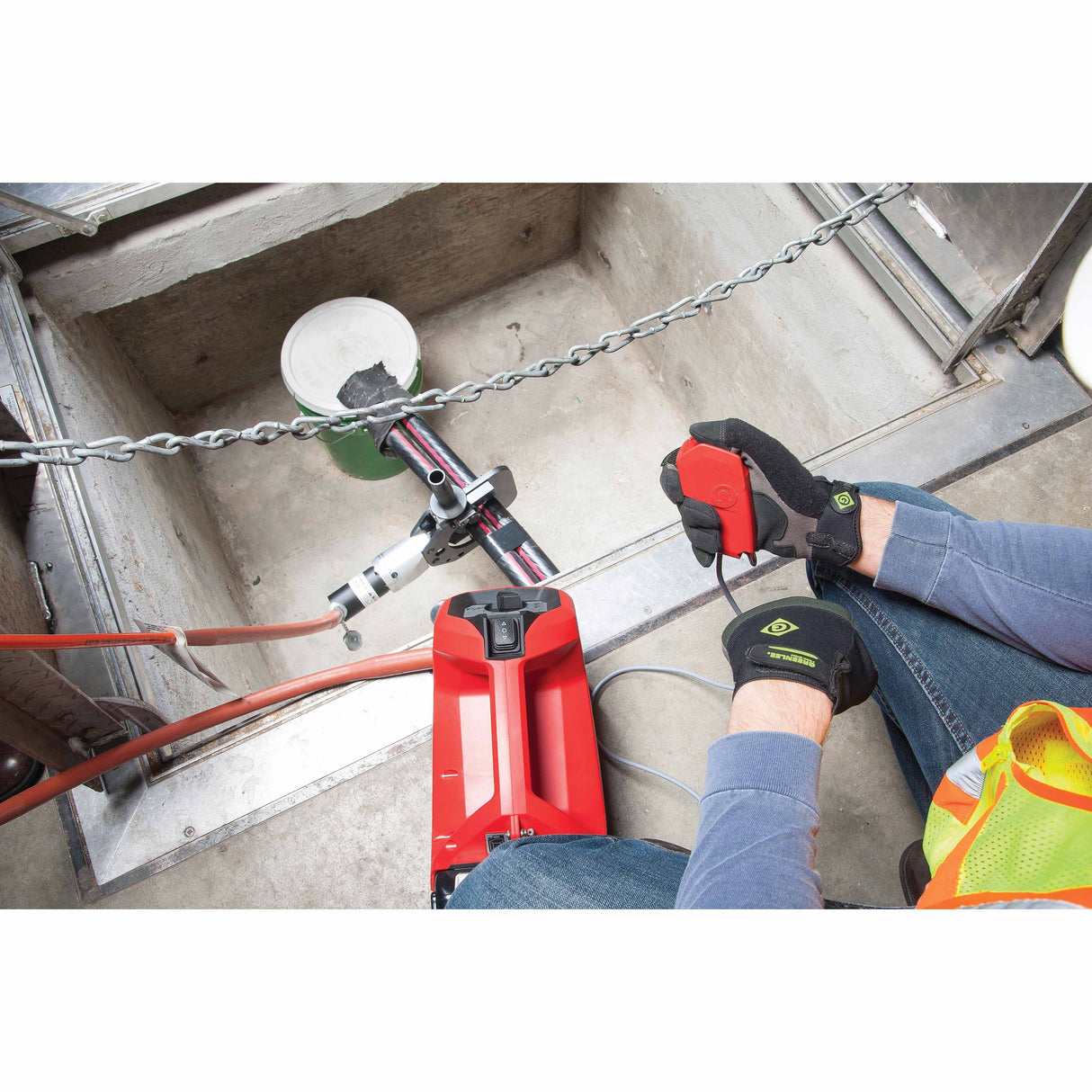 Greenlee SDG105 105 mm Remote Cable Guillotine Cuter - 8