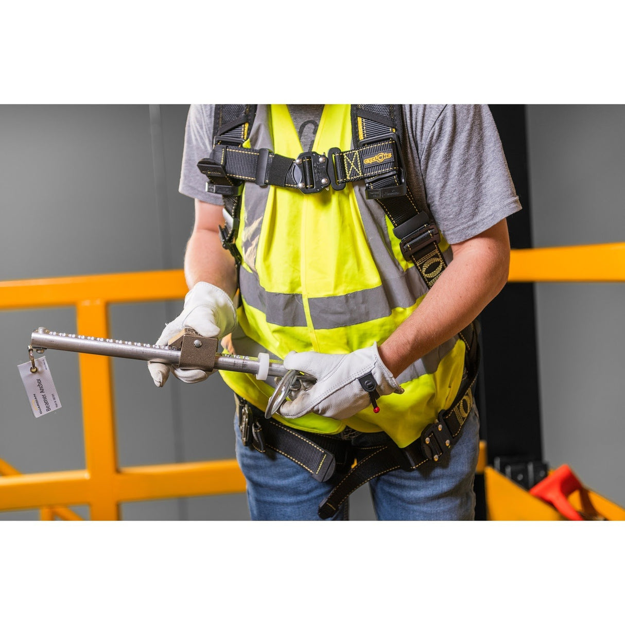 Guardian 00103 Beamer 2000 Trailing Beam Anchor for 6 in. to 16 in. I and H Structural Beams (1 Each) - 6