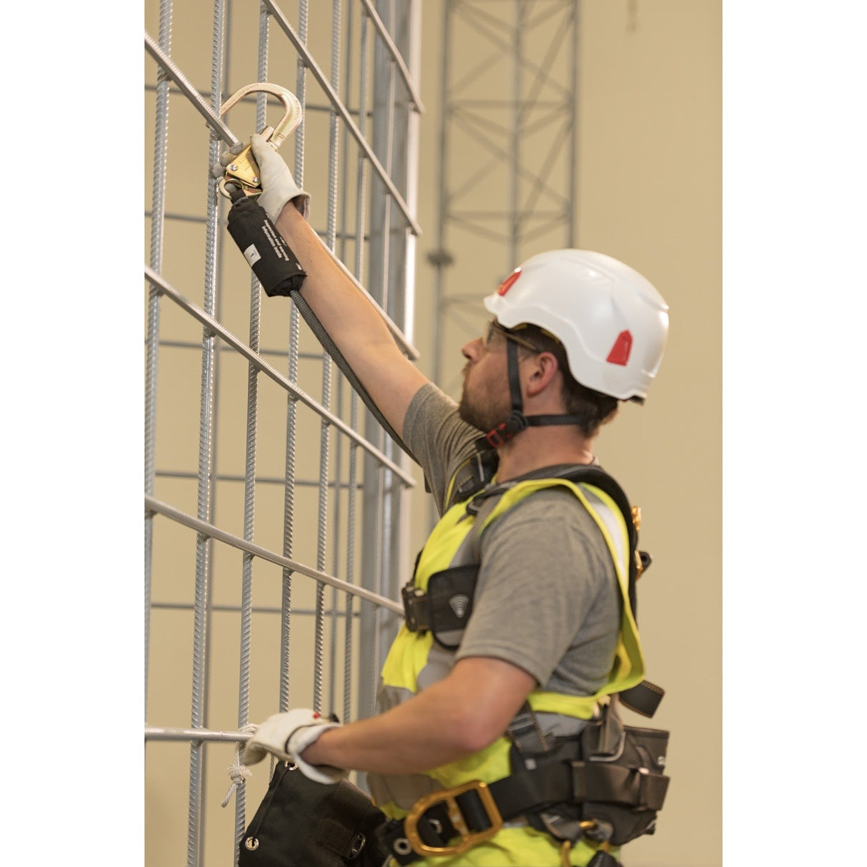 Guardian 10901 Halo 11 ft Class 1 Web Self Retracting Lifeline with Steel Rebar Hook - 4